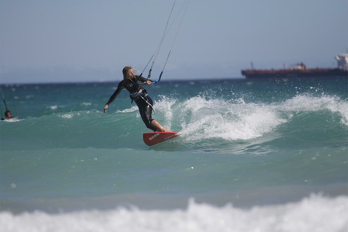 Kitesurfing vs Kiteboarding