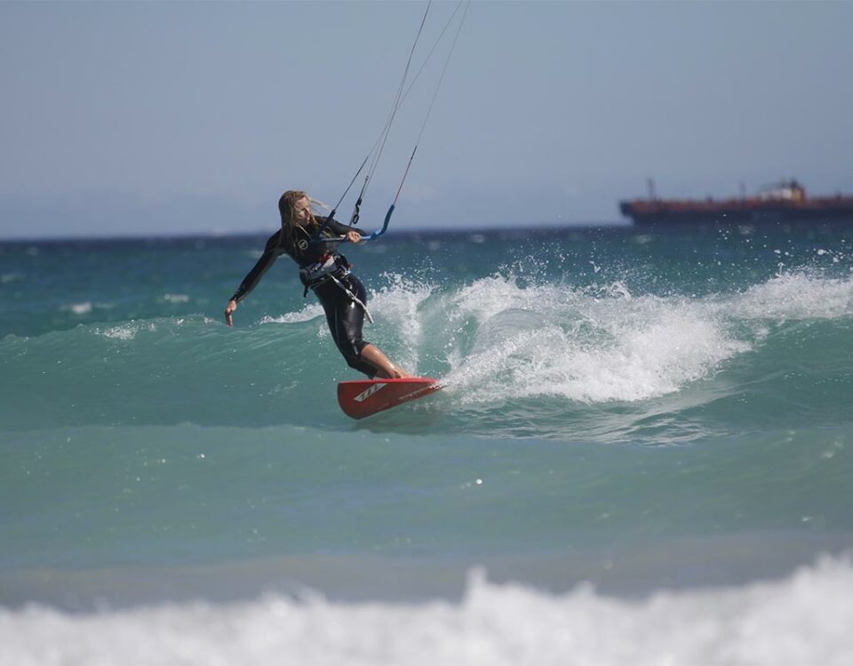 Kitesurfing vs Kiteboarding